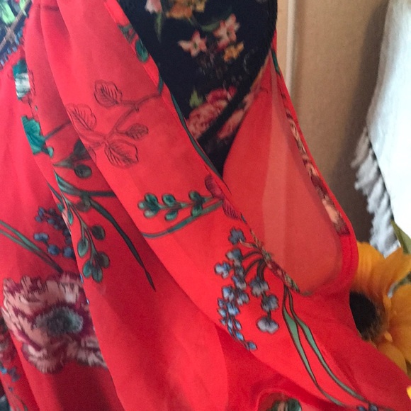 NWT Plus Size Red Floral Cold Shoulder Dress - Picture 2 of 8